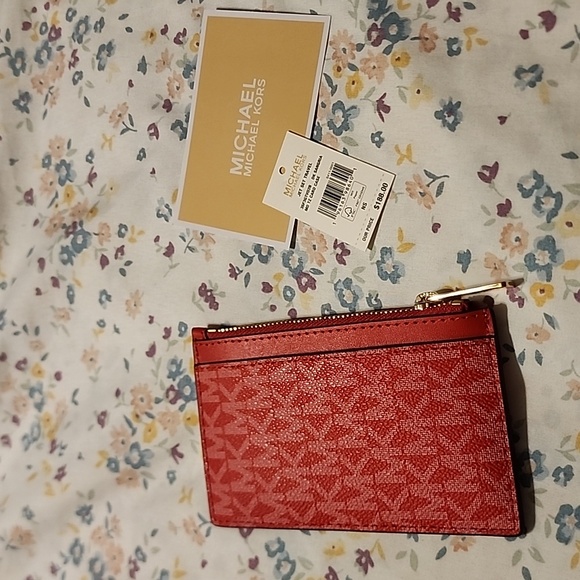 **NWT** Michael Kors cardholder - Picture 2 of 3
